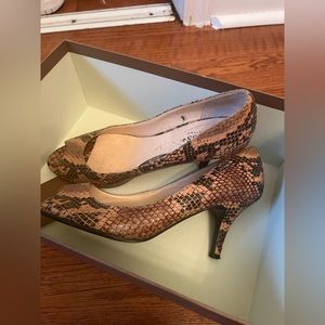 Guess Heels-Vintage